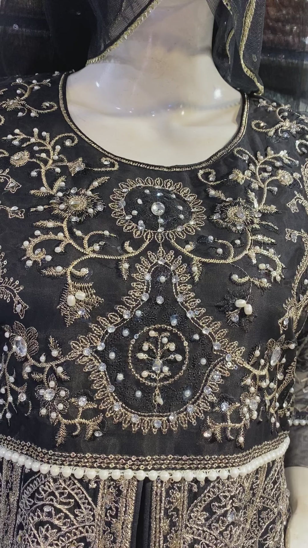 Elegant Front open luxury embroidered maxi, with complete 3pcs, available in multiple colours,  Bulk stock available.